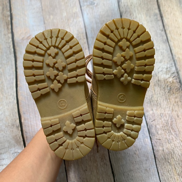 Baby brown lace up boots size 4 - Picture 4 of 6